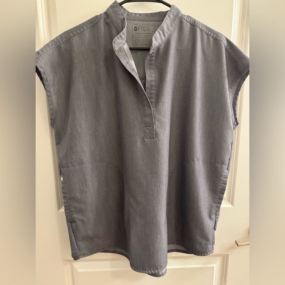 Figs Rafaela Scrub Top - Graphite